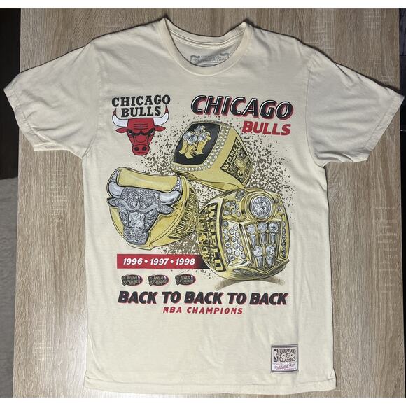 Chicago Bulls Mitchell & Ness 1996-98 NBA 3-Peat Tee CLASSICS Mens M - Picture 1 of 3